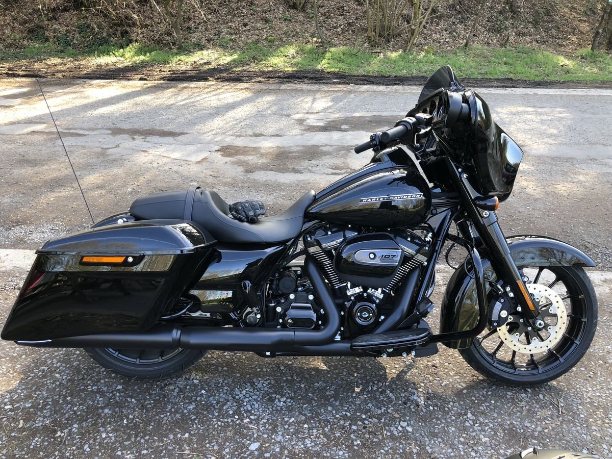 Harley Street Glide