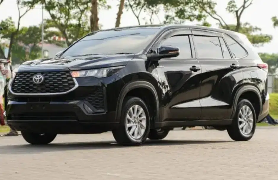 Toyota Innova Zenix G