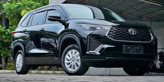 Toyota Innova Zenix TYPE G