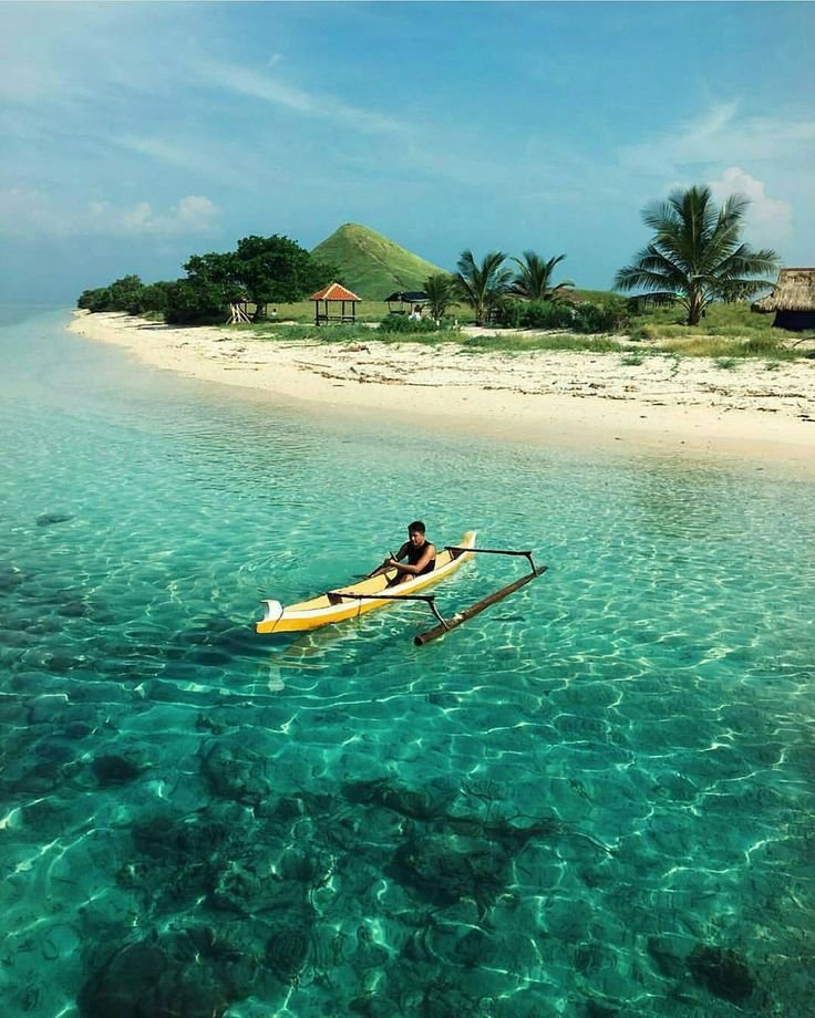 Day 4 Explore Kenawa Island & Nemu Beach