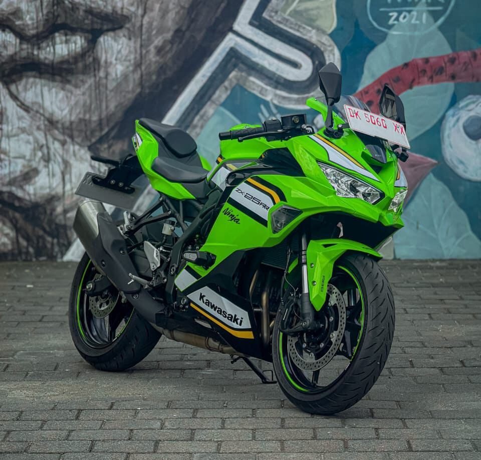 Kawasaki Ninja ZX 25 RR