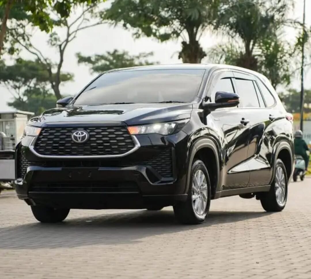 Toyota Innova Zenix TYPE G