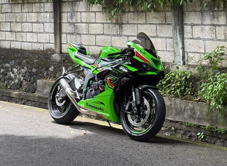 Kawasaki Ninja ZX 6 R