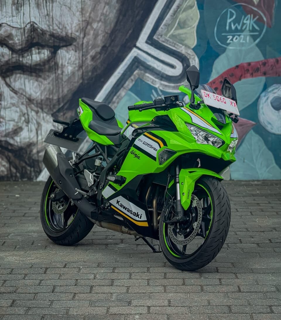 Kawasaki Ninja ZX 25 RR