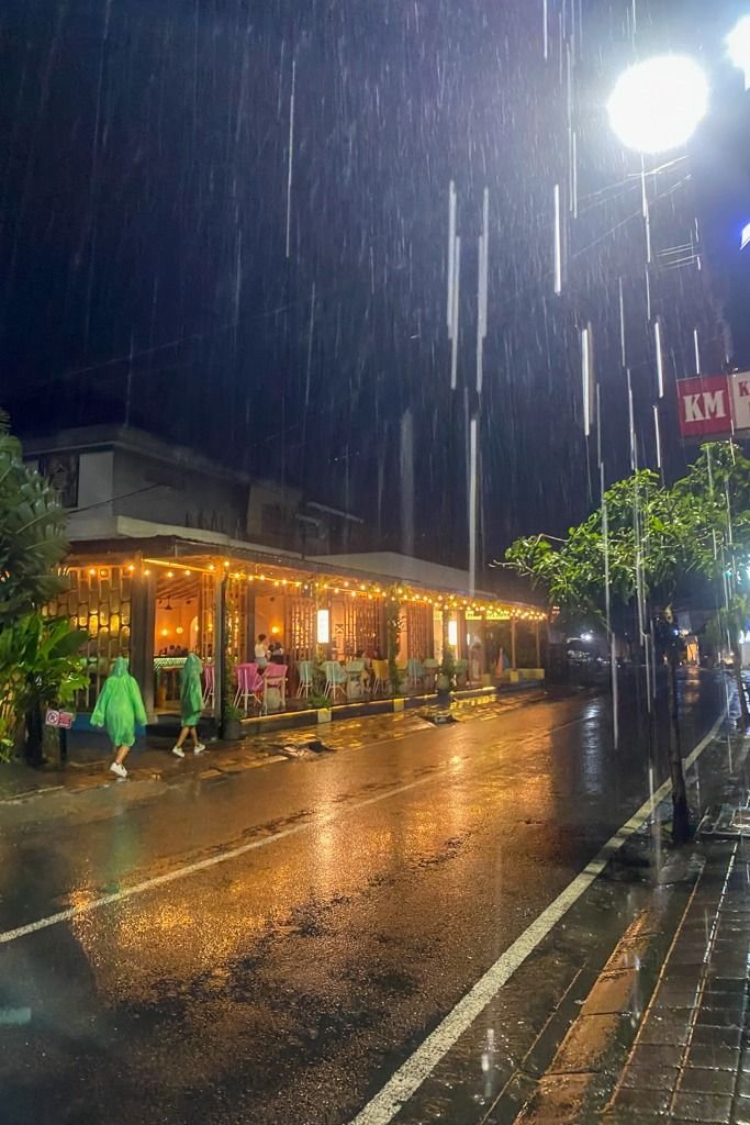rental car in bali for rainy season
