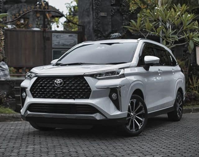 rental toyota avanza veloz